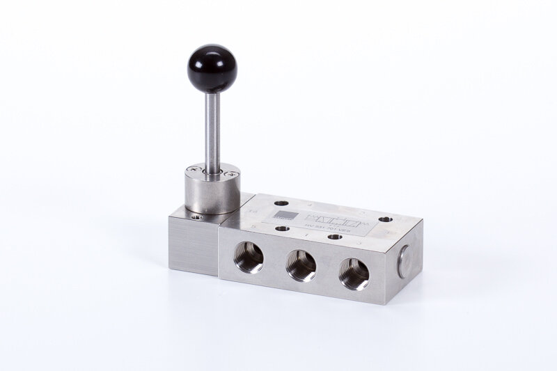 Stredová poloha zatvorená