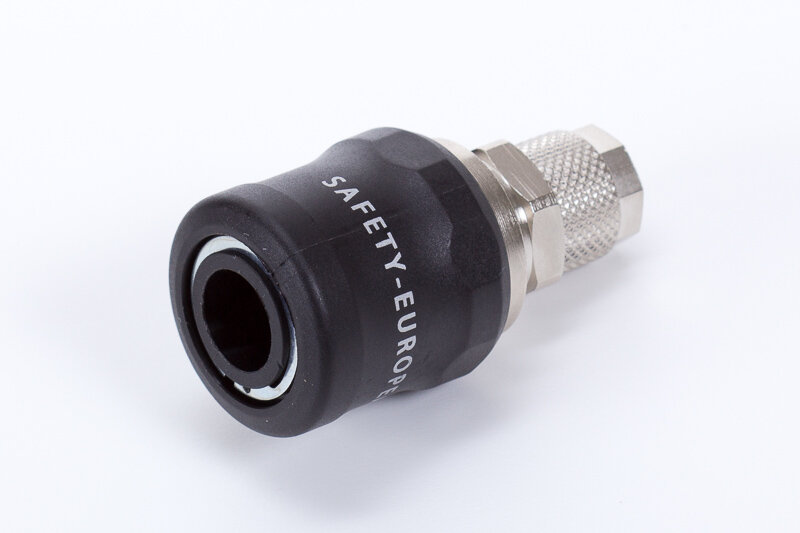 A-00664 | rýchlospojka zásuvka | prevlečná matica | Európsky profil