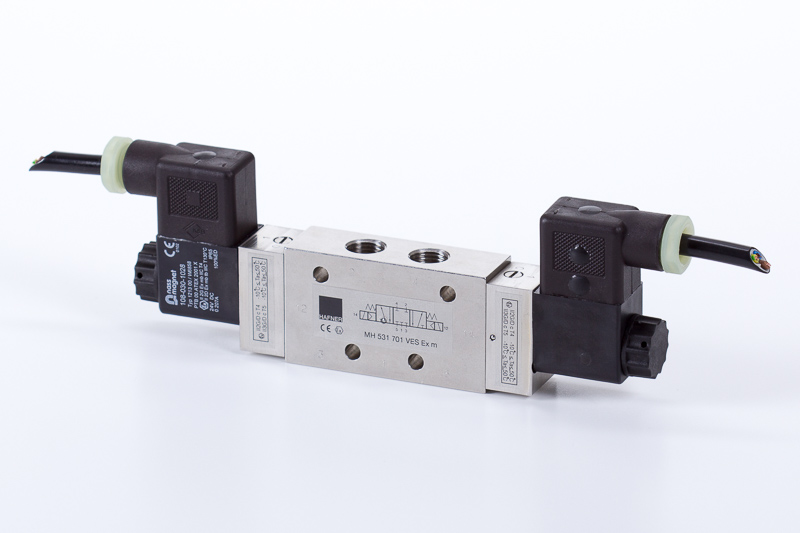 5/3 stredová poloha zatvorená