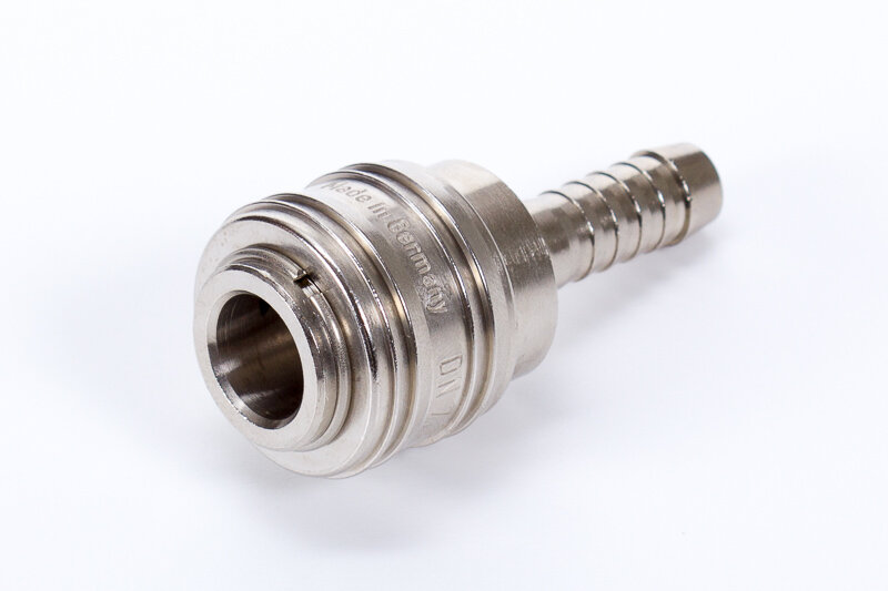 586M | rýchlospojka zásuvka | s adaptérom | Európsky profil