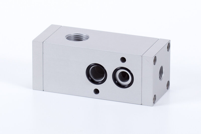 Recyklačný blok s rýchloodvzdušňovacou funkciou