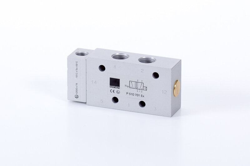 Pneumaticky riadený